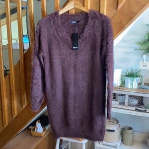 CLEAR OUT-EVERYTHING IS UNDER $10